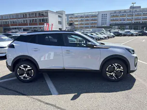 PEUGEOT 2008 1.2 145 MHEV Allure Automat