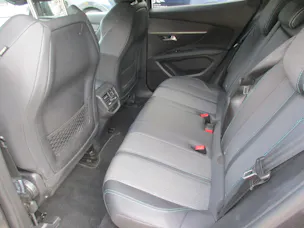 PEUGEOT 3008 1.2 PureTech Allure Pack EAT8