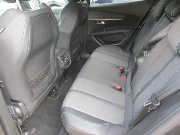 PEUGEOT 3008 1.2 PureTech Allure Pack EAT8