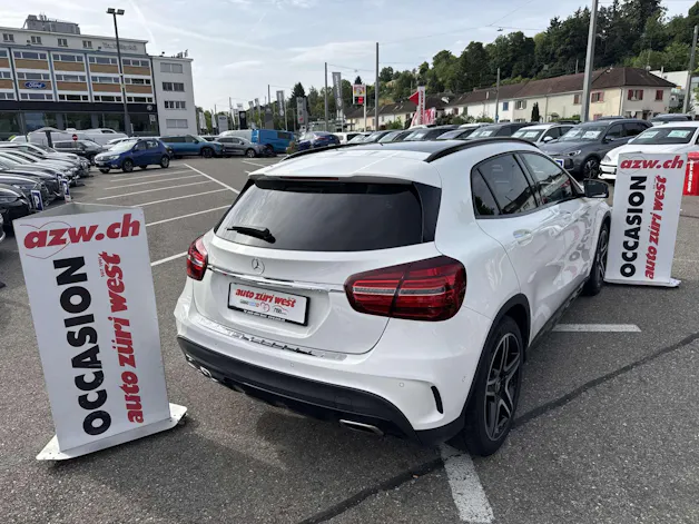MERCEDES-BENZ GLA 250 AMG Line 211PS Swiss Star 4Matic DCT-Automat