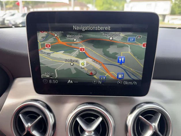 MERCEDES-BENZ GLA 250 AMG Line 211PS Swiss Star 4Matic DCT-Automat