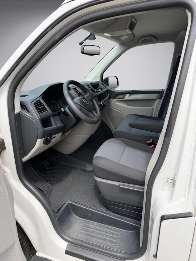 VW T6 2.0 TDI Entry * Hochdach * Klima * Euro 6 * Rückfahrkamera * Dach Version * 3 Sitzer *