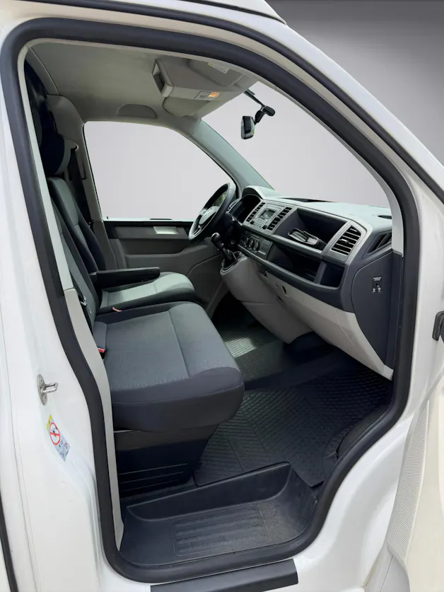 VW T6 2.0 TDI Entry * Hochdach * Klima * Euro 6 * Rückfahrkamera * Dach Version * 3 Sitzer *