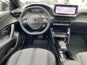 PEUGEOT 2008 1.2 145 MHEV Allure Automat