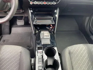 PEUGEOT 2008 1.2 145 MHEV Allure Automat