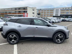 PEUGEOT 2008 1.2 145 MHEV Allure Automat