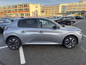 PEUGEOT 208 1.2 MHEV 110 Allure Automat