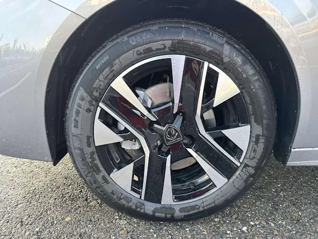 PEUGEOT 208 1.2 MHEV 110 Allure Automat