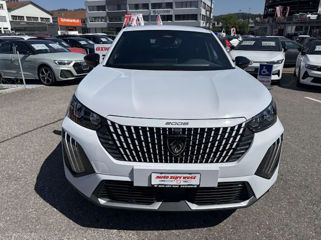 PEUGEOT 2008 1.2 145 MHEV Allure Automat