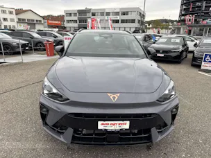 CUPRA LEON ST 1.5 eTSi DSG-Automat
