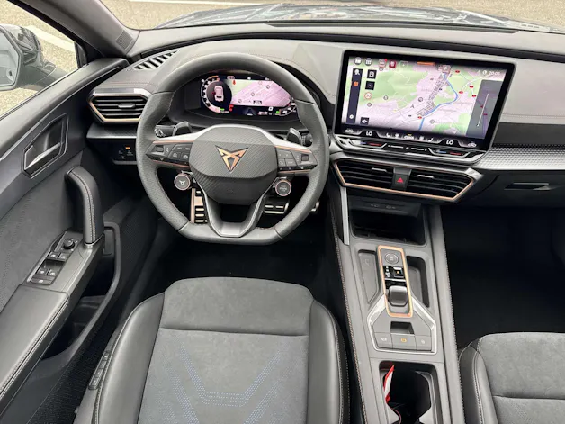 CUPRA LEON ST 1.5 eTSi DSG-Automat