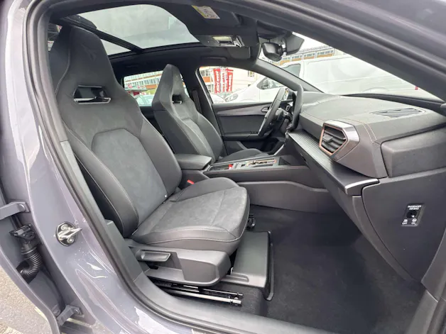 CUPRA LEON ST 1.5 eTSi DSG-Automat