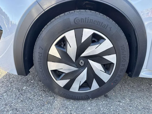 RENAULT Clio 1.2 TCe Evolution NEUES MODELL EDC-Automat