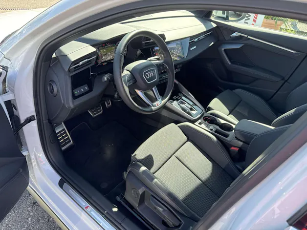 AUDI A3 Limousine 35 TDi S-Line S-Tronic Automat