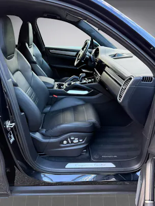 PORSCHE Cayenne Turbo 4.0 V8 Benzin 550PS