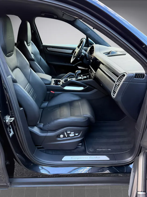 PORSCHE Cayenne Turbo 4.0 V8 Benzin 550PS