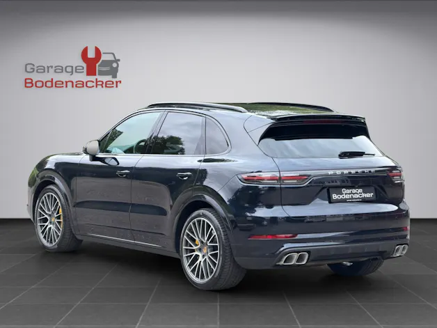 PORSCHE Cayenne Turbo 4.0 V8 Benzin 550PS