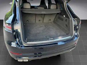 PORSCHE Cayenne Turbo 4.0 V8 Benzin 550PS
