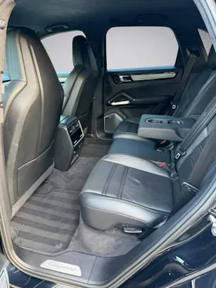 PORSCHE Cayenne Turbo 4.0 V8 Benzin 550PS