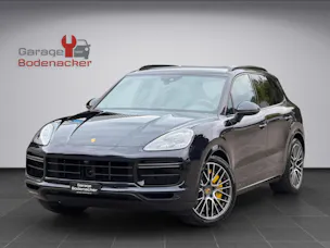 PORSCHE Cayenne Turbo 4.0 V8 Benzin 550PS