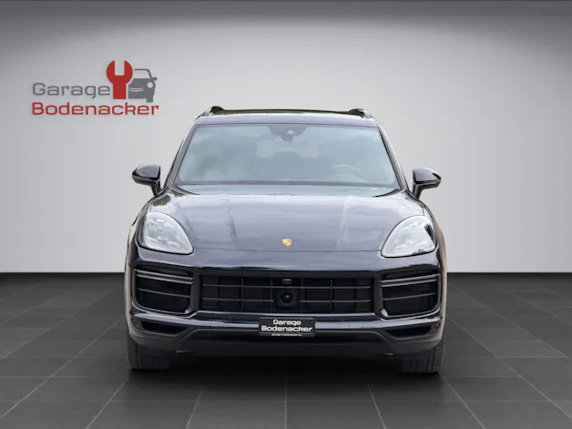 PORSCHE Cayenne Turbo 4.0 V8 Benzin 550PS
