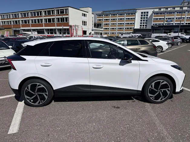 MG 4 EV 64kWh Premium Facelift Automat