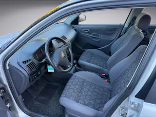 SEAT Ibiza 1.4 Signo * aus 1. Hand * Frisch ab Service mit Zahnriemen *