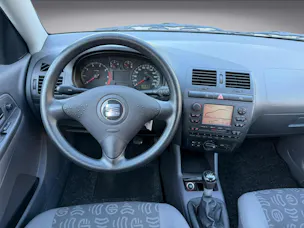 SEAT Ibiza 1.4 Signo * aus 1. Hand * Frisch ab Service mit Zahnriemen *