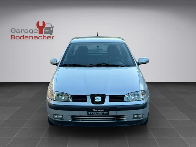 SEAT Ibiza 1.4 Signo * aus 1. Hand * Frisch ab Service mit Zahnriemen *