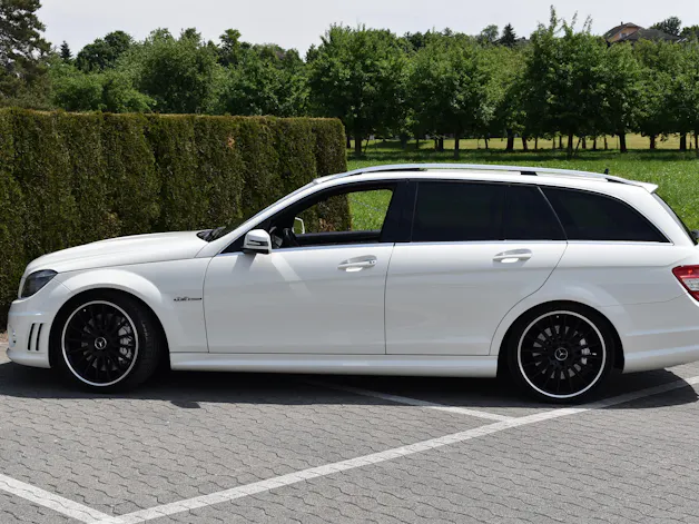 MERCEDES-BENZ C 63 V8 AMG Kombi