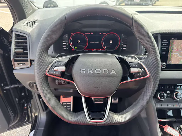 SKODA Karoq 2.0 TSi SportLine 4x4 DSG-Automat