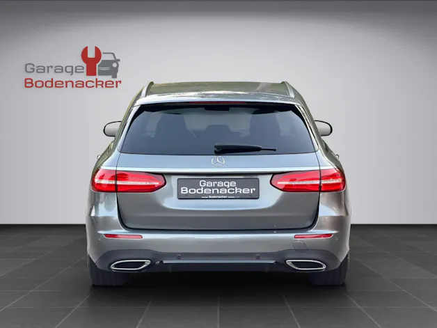 MERCEDES-BENZ E 200 d AMG Line 9G-Tronic * Night-Paket *