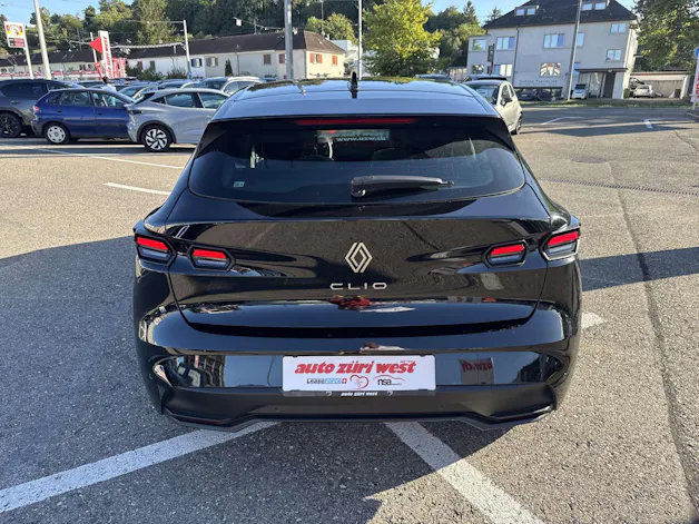 RENAULT Clio 1.2 TCe Evolution NEUES MODELL EDC-Automat