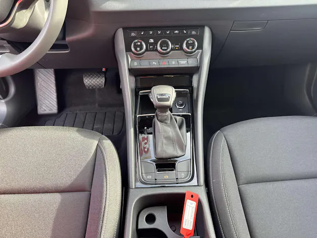 SKODA Karoq 1.5 TSi Selection DSG-Automat