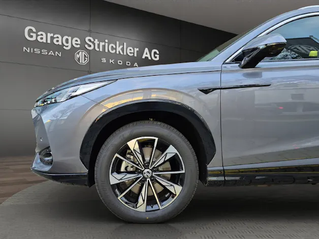 MG HS 1.5 Hybrid Luxury