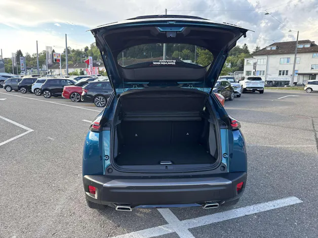 PEUGEOT 2008 1.2 145 MHEV Allure Automat