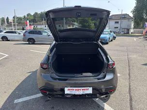 MAZDA 3 Hatchback SKYACTIV-X MHybrid 186 Revolution AWD Automat