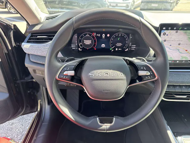 SKODA Octavia Combi 2.0 TDi Selection DSG-Automat
