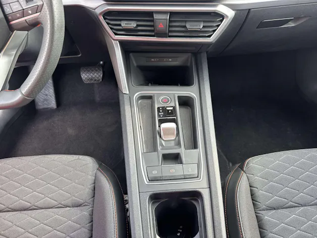 SEAT Leon ST 1.5 eTSi mHEV FR DSG-Automat