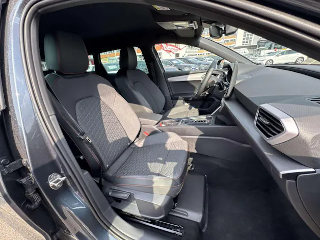 SEAT Leon ST 1.5 eTSi mHEV FR DSG-Automat