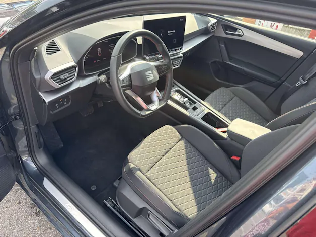 SEAT Leon ST 1.5 eTSi mHEV FR DSG-Automat