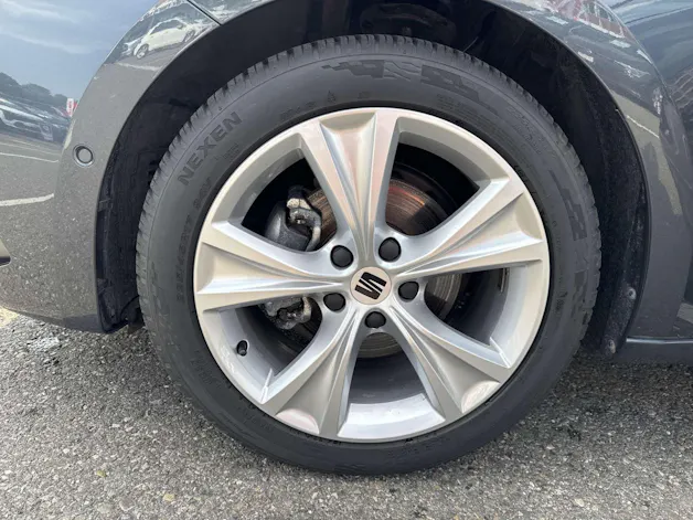 SEAT Leon ST 1.5 eTSi mHEV FR DSG-Automat
