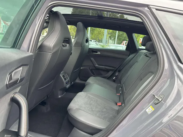 CUPRA LEON ST 1.5 eTSi DSG-Automat