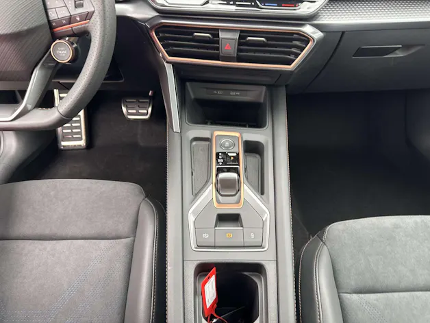 CUPRA LEON ST 1.5 eTSi DSG-Automat