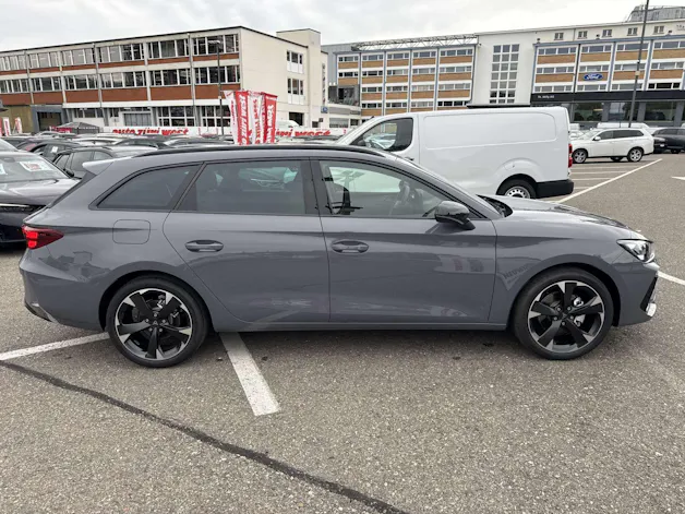 CUPRA LEON ST 1.5 eTSi DSG-Automat
