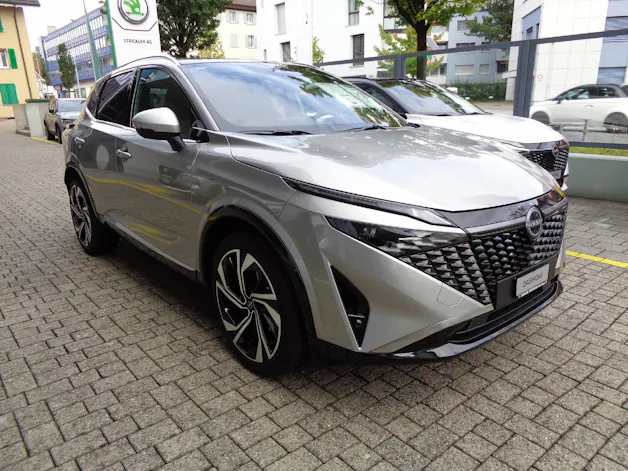 NISSAN Qashqai 1.3 DIG-T Tekna+ 4x4