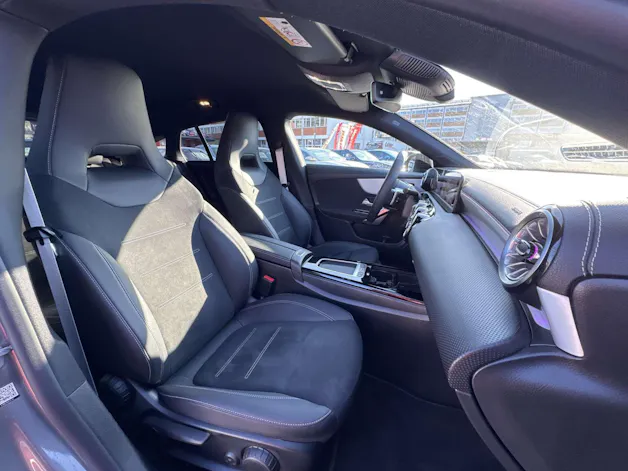 MERCEDES-BENZ CLA Shooting Brake 200 AMG Line Advanced Plus DCT-Automat