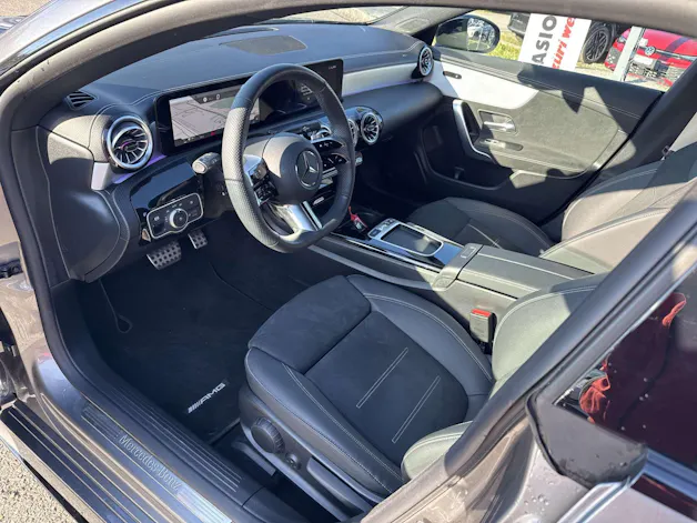 MERCEDES-BENZ CLA Shooting Brake 200 AMG Line Advanced Plus DCT-Automat