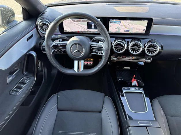 MERCEDES-BENZ CLA Shooting Brake 200 AMG Line Advanced Plus DCT-Automat