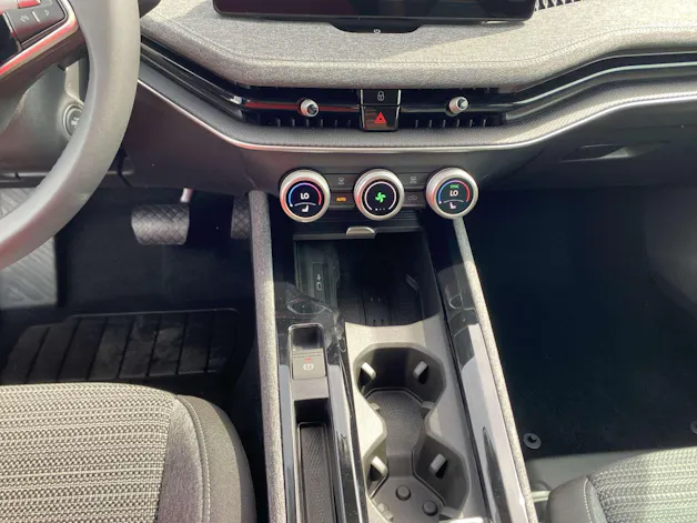 SKODA Superb Combi 1.5 TSi MHEV Selection DSG-Automat